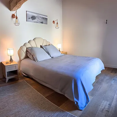 Chateau De Campanes Guest house *