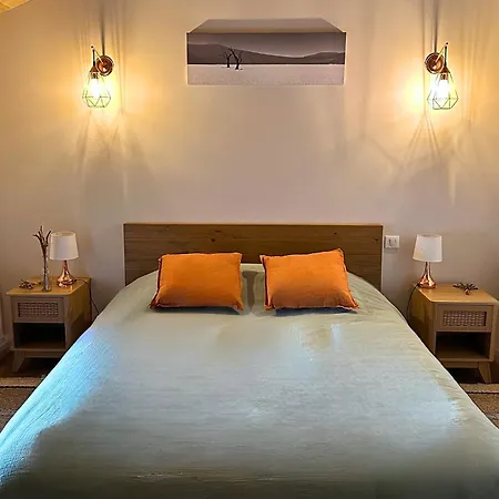 Chateau De Campanes Guest house *
